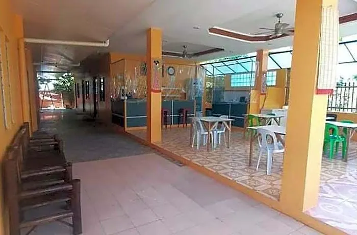 Jessa's 5 Guests House